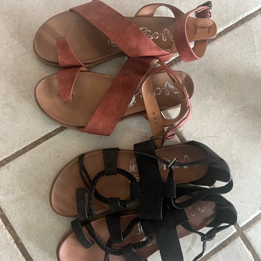Women's Strappy Sandals - Black and Brown